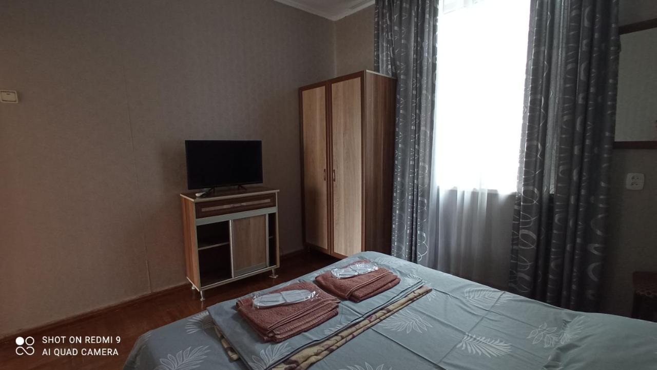 Hôtel Samira à Gagra Extérieur photo