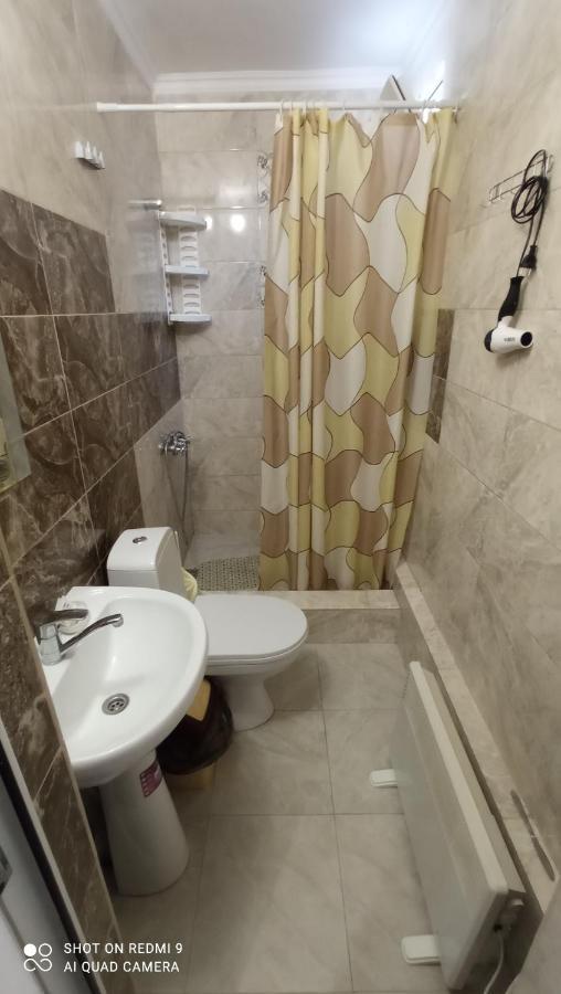 Hôtel Samira à Gagra Extérieur photo