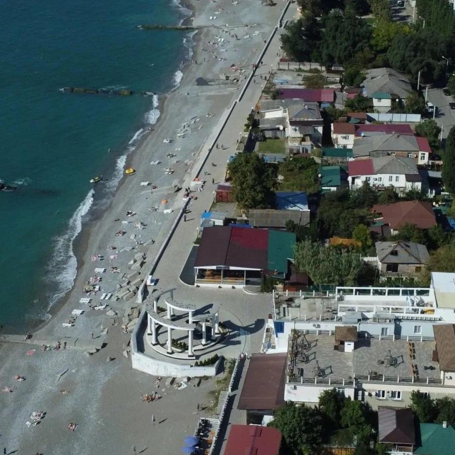 Hôtel Samira à Gagra Extérieur photo
