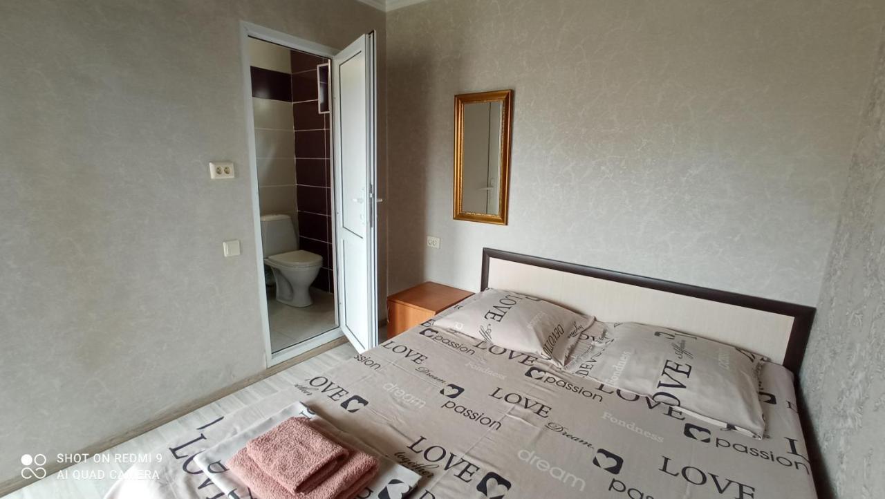 Hôtel Samira à Gagra Extérieur photo